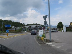 Typisch für Italien: Kreisverkehr statt Ampelkreuzungen
