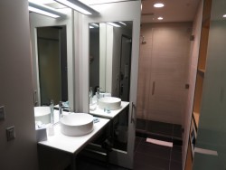 Das offene Badezimmer im Aloft Hotel in Tampa