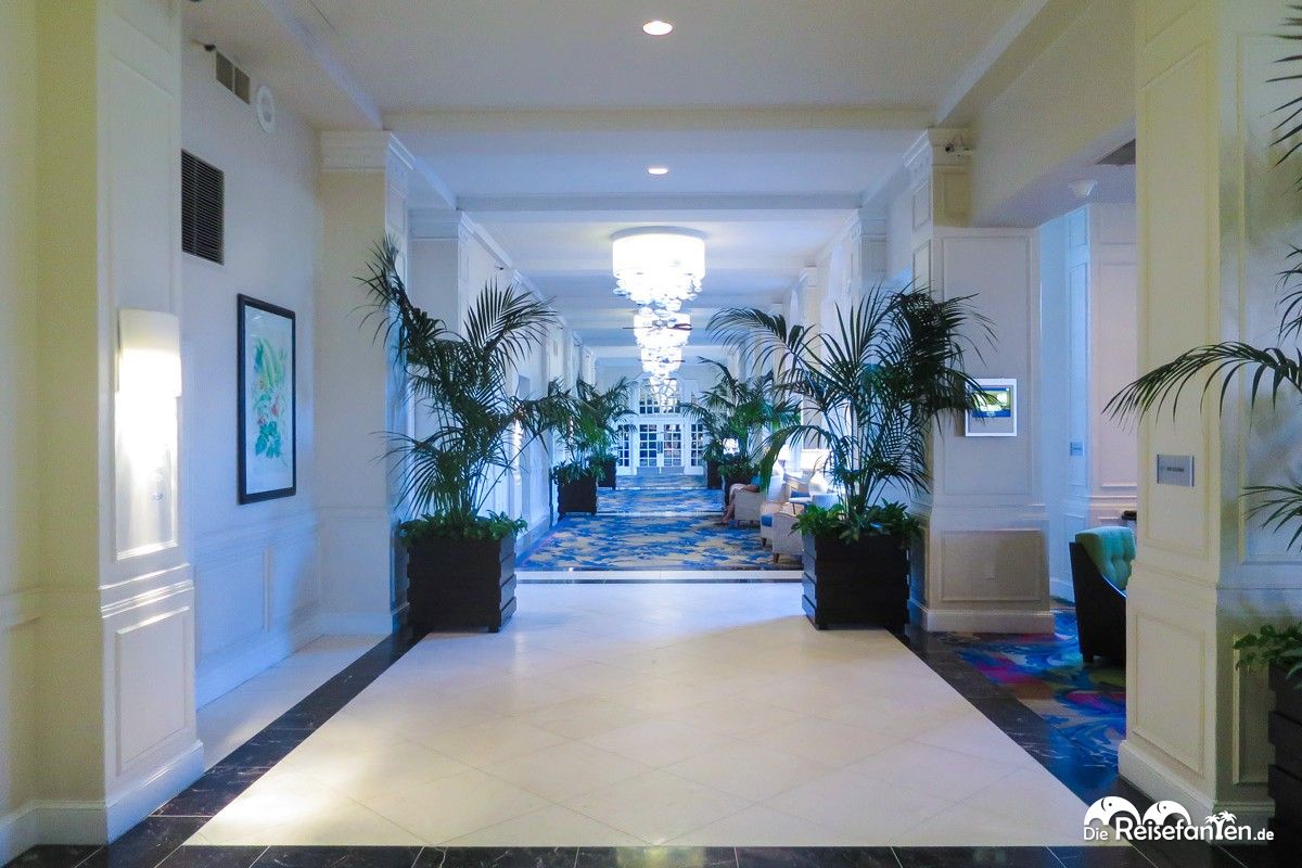 Die Lobby im Loews Don Cesar Hotel in St. Pete Beach ist großzügig gestaltet