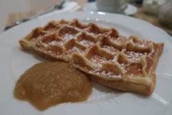 Selbstgemachte Waffeln im Upstalsboom Landhotel Friesland