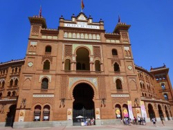 Eingangstor der Stierkampfarena Las Ventas in Madrid