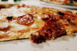 Die Pizza Diavolo im Lo Zodiaco in Cagliari im Detail