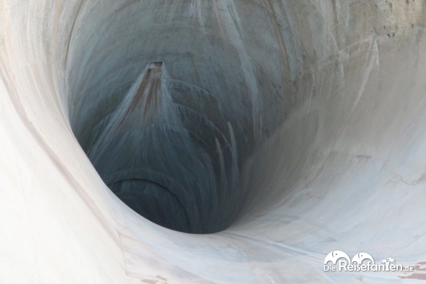 Blick in die Hochwasserentlastungsanlage des Hoover Dam