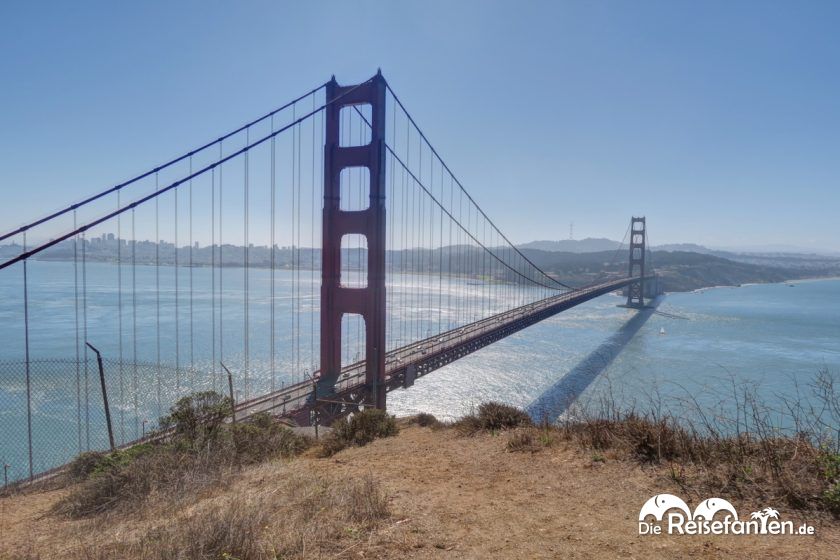 Die Golden Gate Bridge in San Francisco von der Battery Spencer aus gesehen