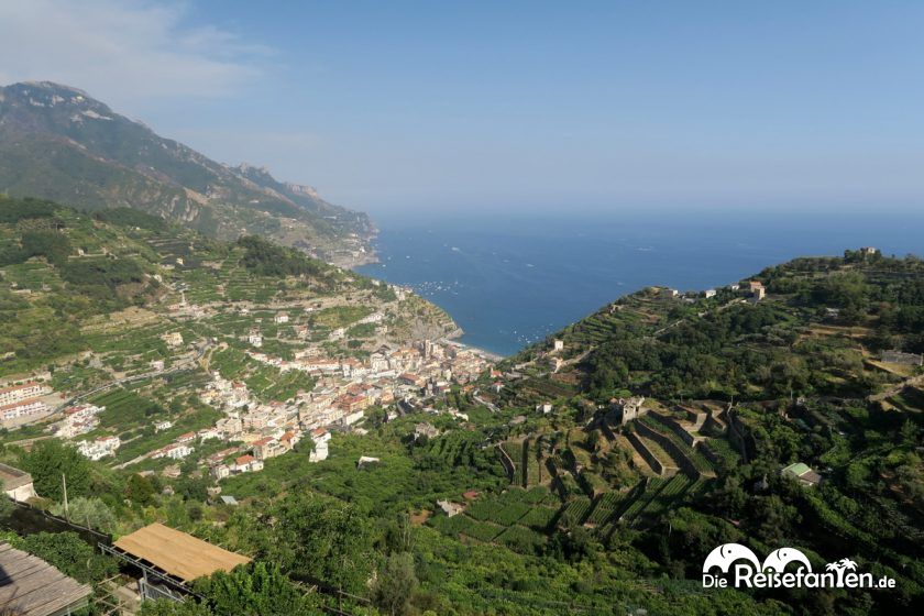 Aussicht auf die Amalfiküste vom Il Rifugio del Poeta in Ravello
