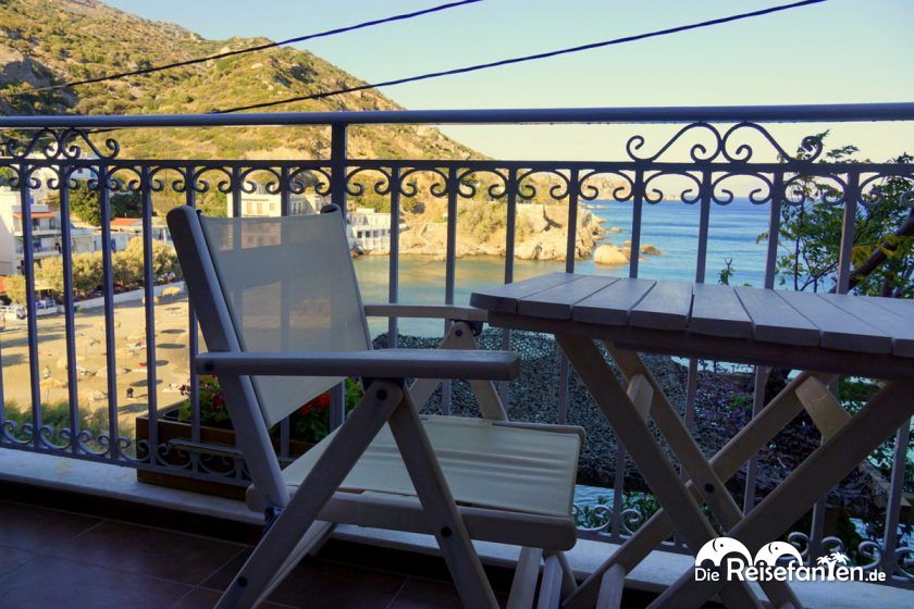 Balkon mit Meerblick im Marina Hotel in Therma auf Ikaria