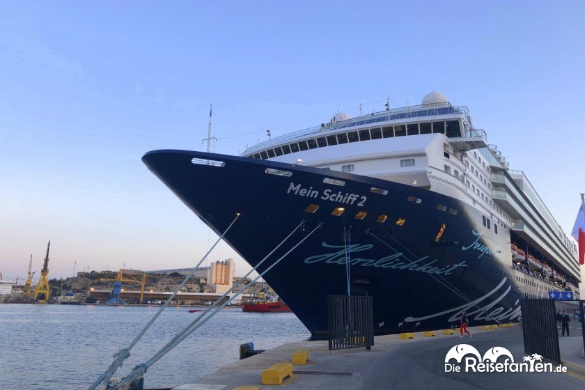 Die Mein Schiff 2 im Hafen vom Malta