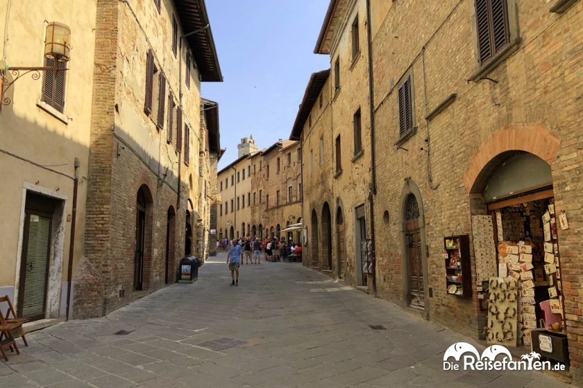 Leere Strassen in der Altstadt vo San Gimignano