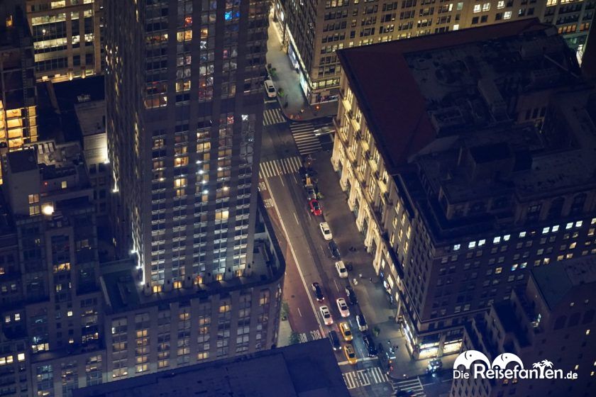 Blick auf die Straßen vom Empire State Building in New York