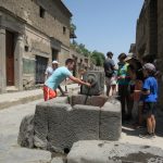 Die Brunnen in Pompeji spenden Kühle bei den heißen Temperaturen