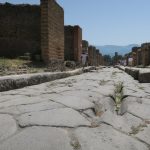 Die Straßen in Pompeji sind mühsam