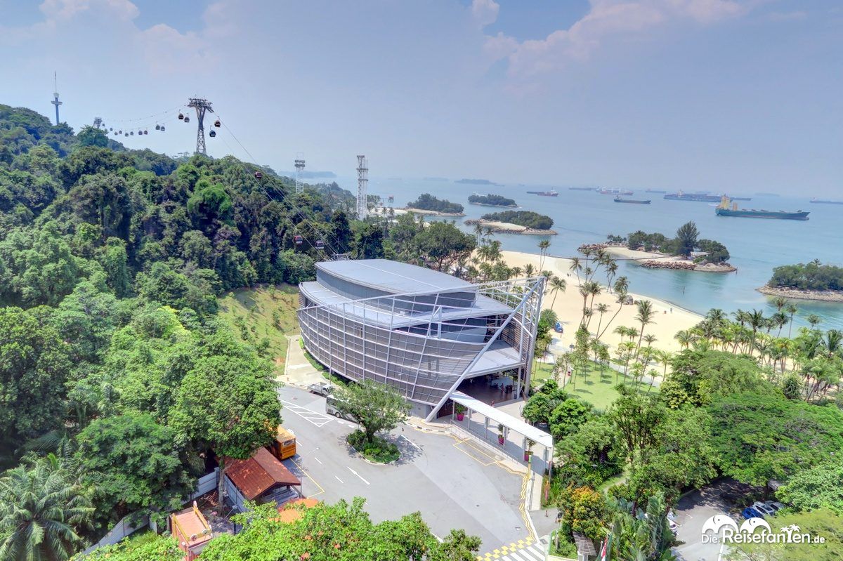 Blick über die Insel Sentosa vor Singapur