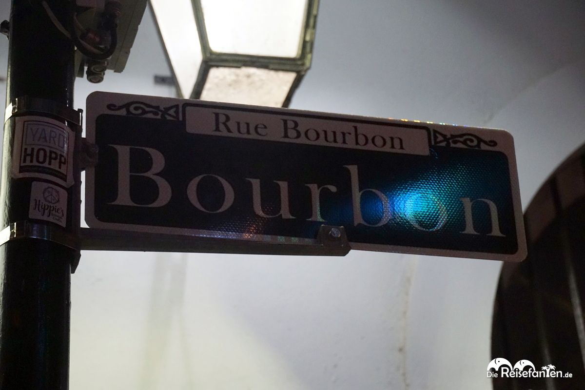 Schild der Bourbon Street in New Orleans