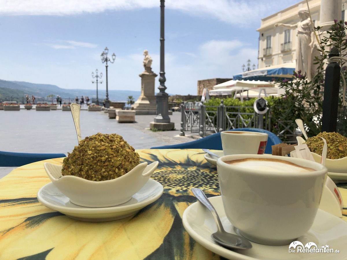 Tartufo mit Aussicht in Pizzo