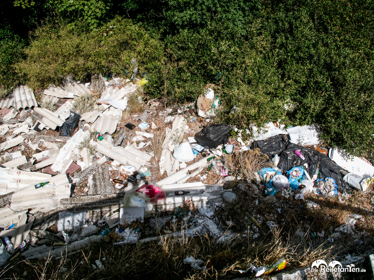 Müll in der italienischen Natur