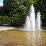 Fontänenbrunnen im Herzogenriedpark in Mannheim.jpg