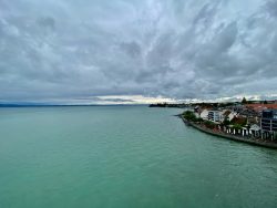 Blick vom Moleturm in Friedrichshafen