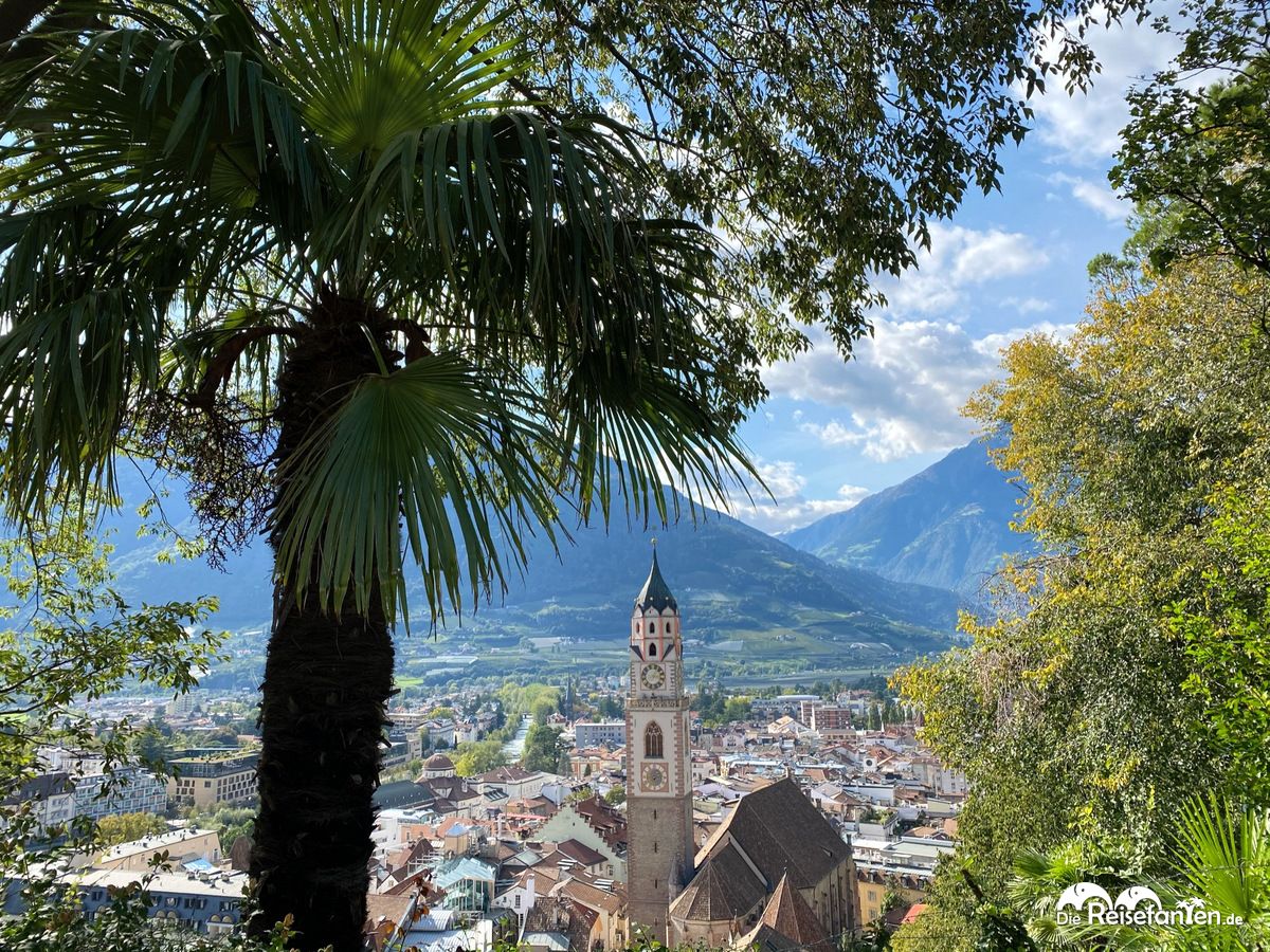 Ausblick vom Tappeinerweg auf die Altstadt von Meran