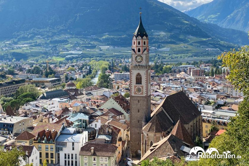 Blick vom Tappeinerweg auf die Altstadt von Meran