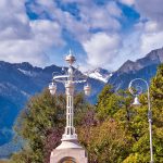 Impressionen aus Meran Berge stets im Hintergrund