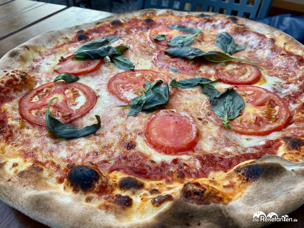 Leckere Pizza im Gasthof Pizzeria Tanner