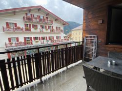 Ausblick vom Balkon der Ariston Dolomiti Residence in Toblach in Südtirol