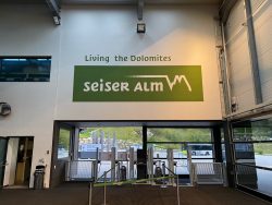Ausgang an der Talstation in Seis