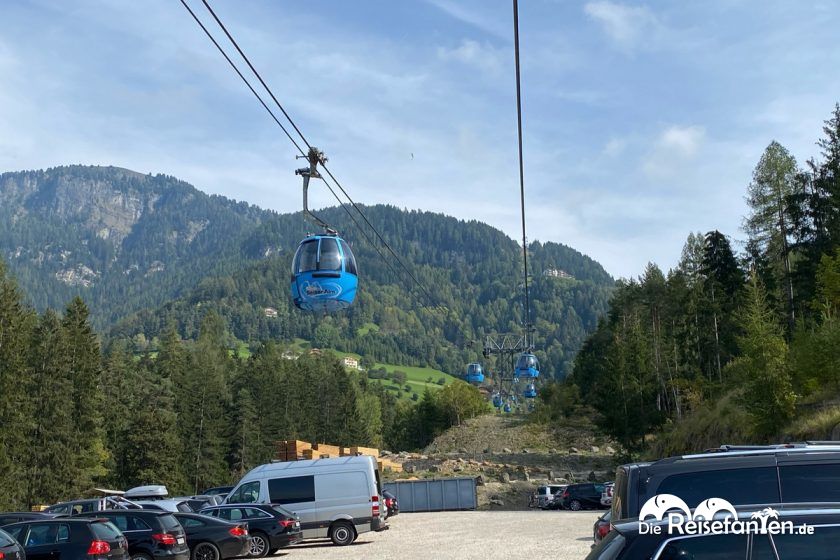 Kostenloser Parkplatz an der Talstation der Seiser Alm in Südtirol