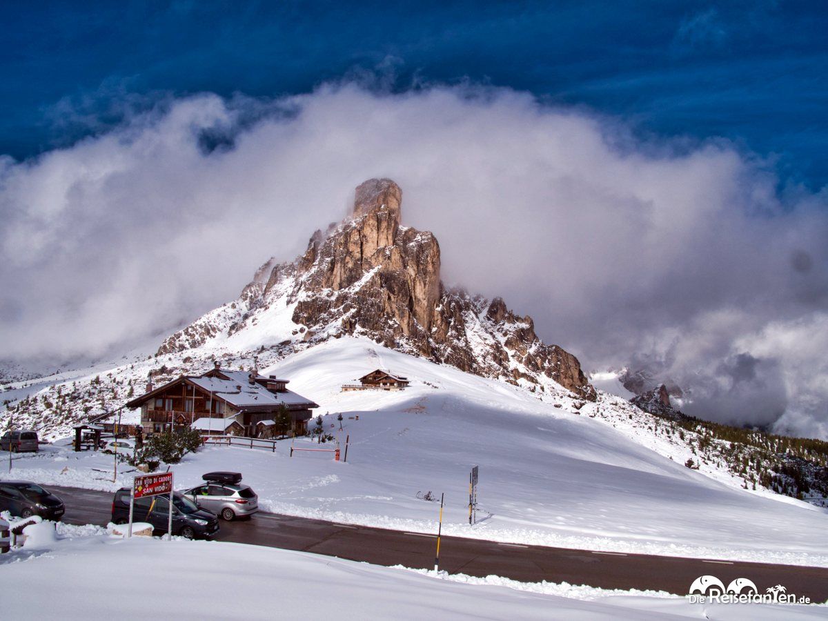Der Monte Ragusela lugte ab und zu durch den Wolken durch
