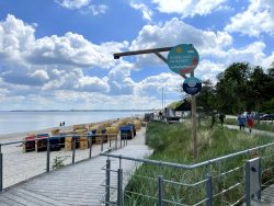 Die ersten Gäste sind in Scharbeutz an der Lübecker Bucht unterwegs