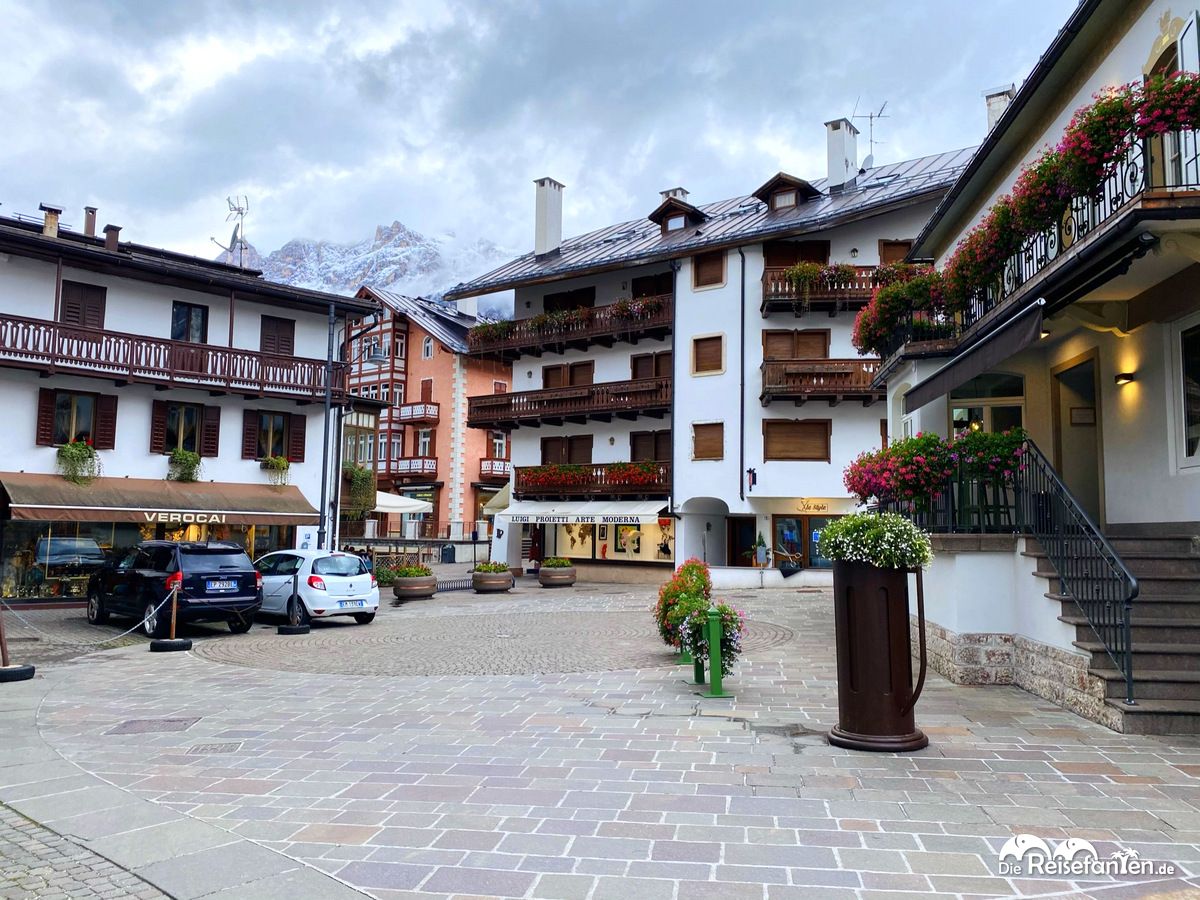 Der Skiort Cortina d'Ampezzo in den Dolomiten