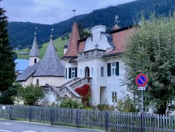 Märchenhafte Häuser in Innichen