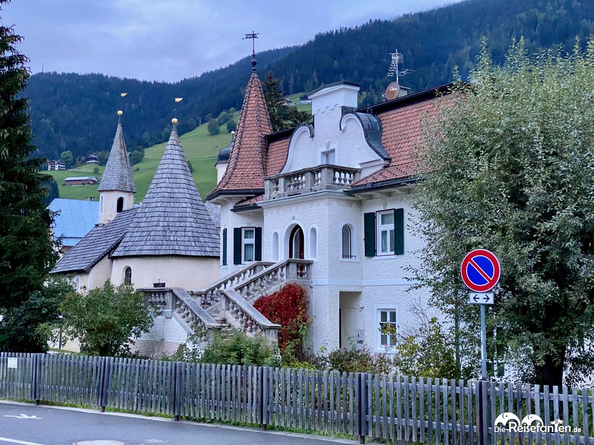 Märchenhafte Häuser in Innichen