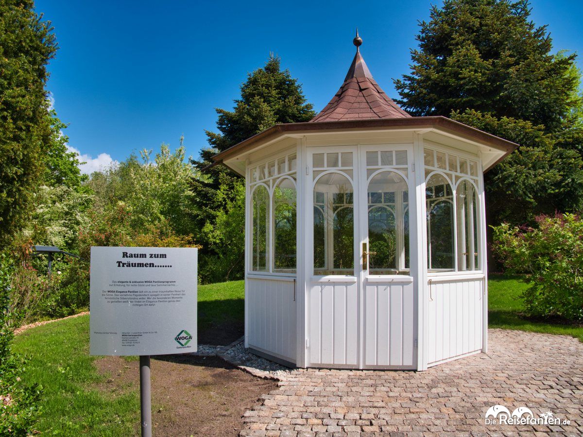 Pavillon im Park der Gärten