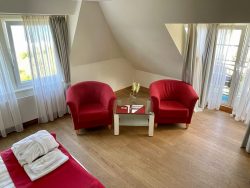Sitzecke im Doppelzimmer im Haus am Meer in Hohwacht an der Ostsee