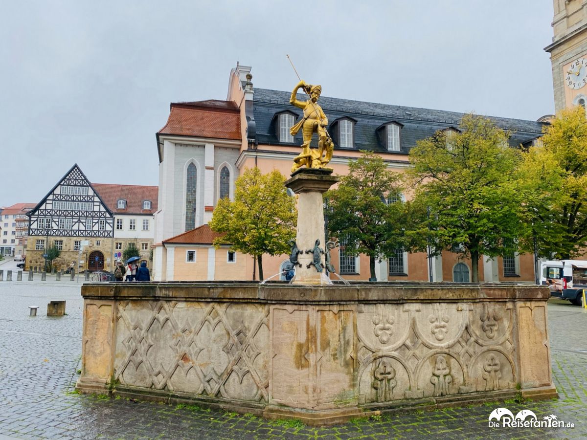 Der Georgsbrunnen an der Georgskirche in Eisenach