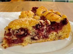 Kirschkuchen im Cafe Deichmann in Bad Sooden