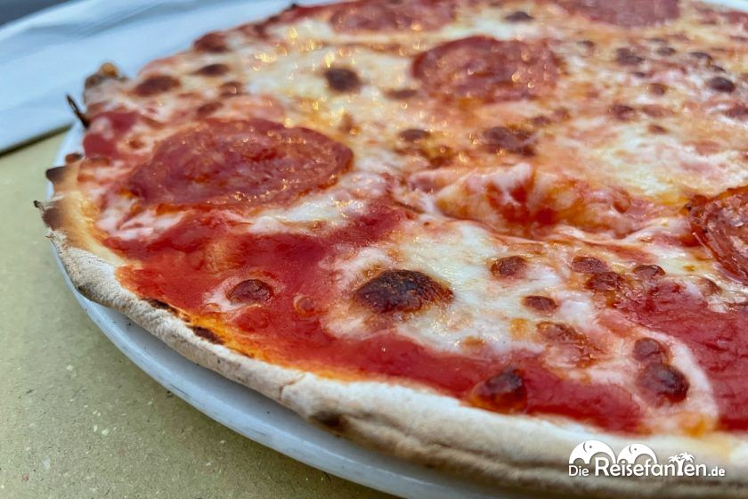 Pizza in der Bar Gelateria Duomo in Montepulciano