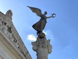 Statue des Vittorio Emanuele Denkmals in Rom