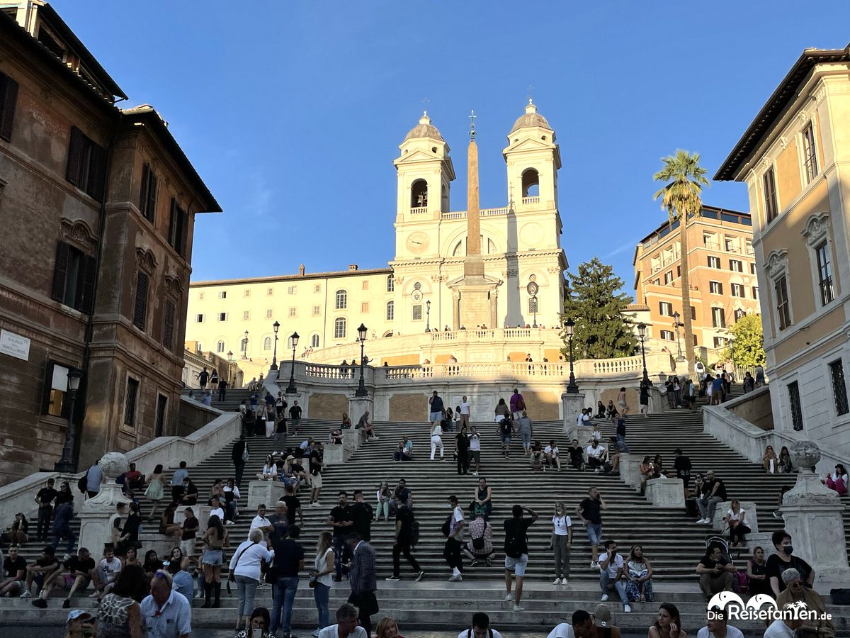 Blick auf die Spanische Treppe in Rom
