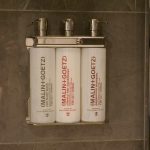 Hochwertige Pflegeprodukte in der Suite an Bord der Harmony of the Seas