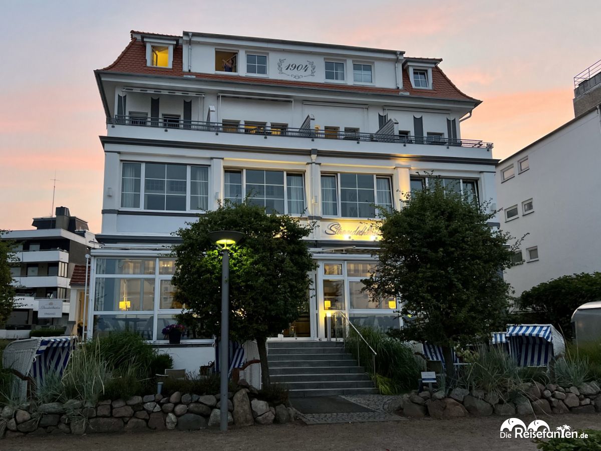 Aussenansicht Hotel Strandschlösschen in Travemünde