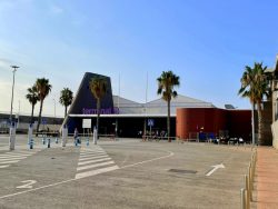 Das Terminal B im Hafen von Barcelona