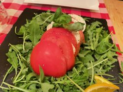 Insalata Caprese im Da Eraldo in Monterosso al Mare