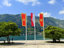 Blick auf die Berge von Kotor