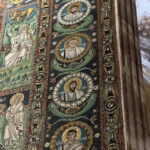 Mosaikkunst in der Kirche San Vitale in Ravenna