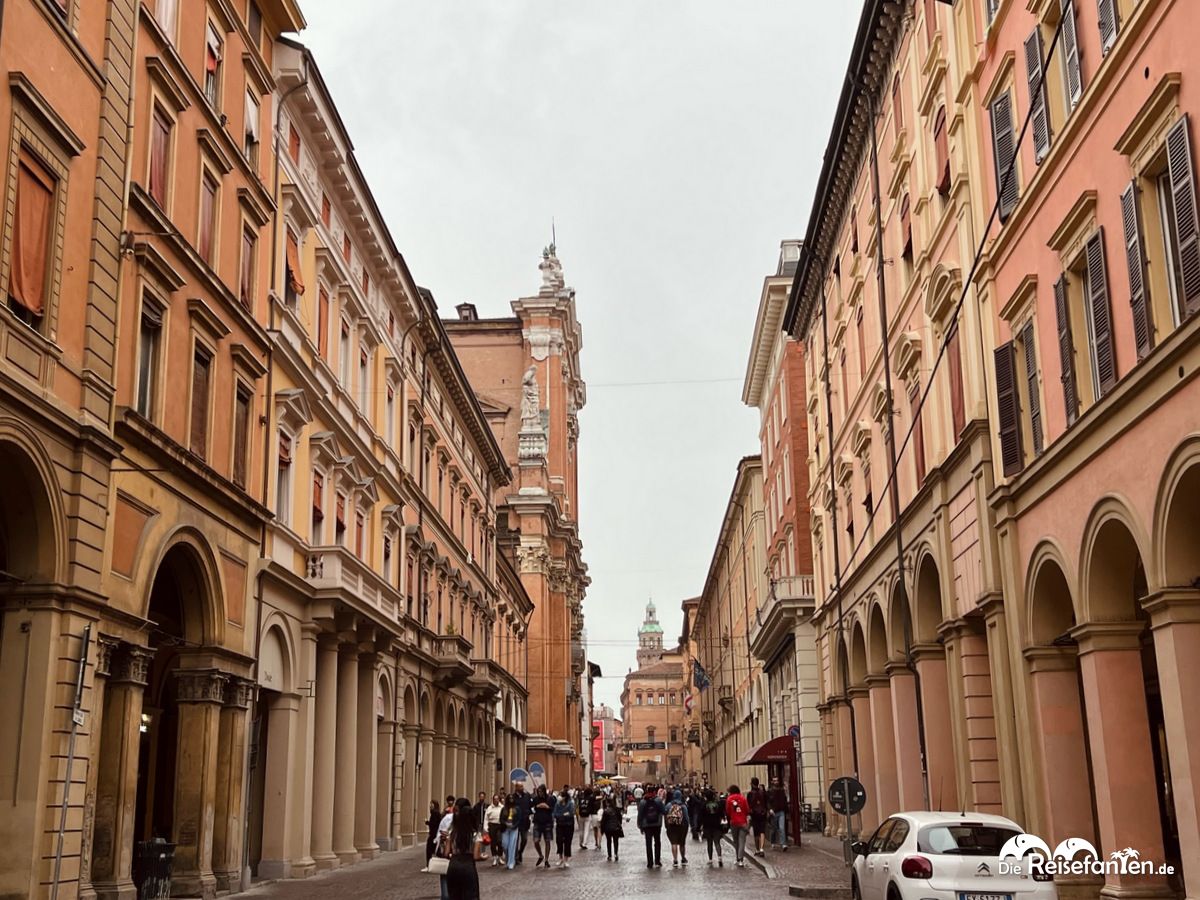 In der Innenstadt von Bologna reisefanten.de