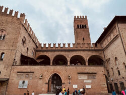 Palazzo Re Enzo in Bologna 2