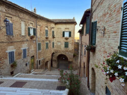 Die Scalinata del Pozzo della Polenta in Corinaldo 2