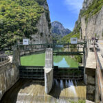 Staumauer der Furlo Schlucht